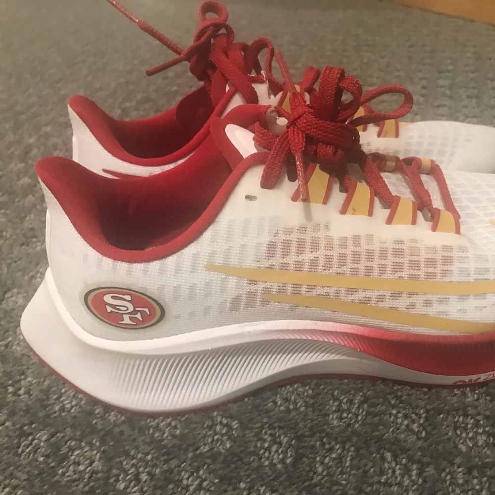 Kids 49ers Nike tennis shoes